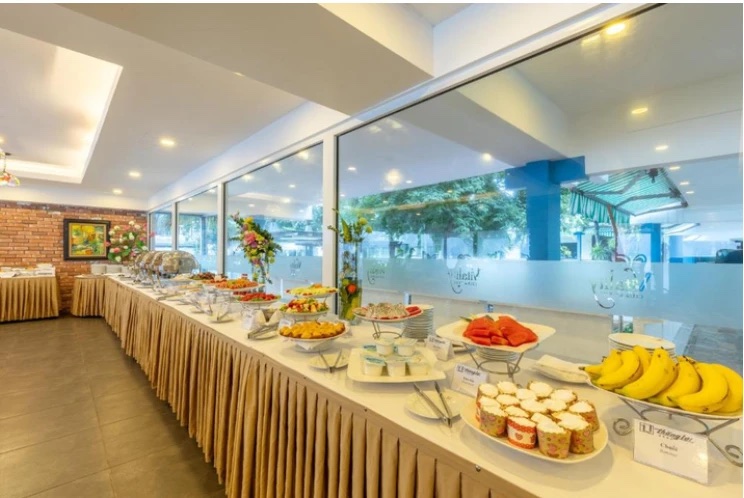 Breakfast buffet